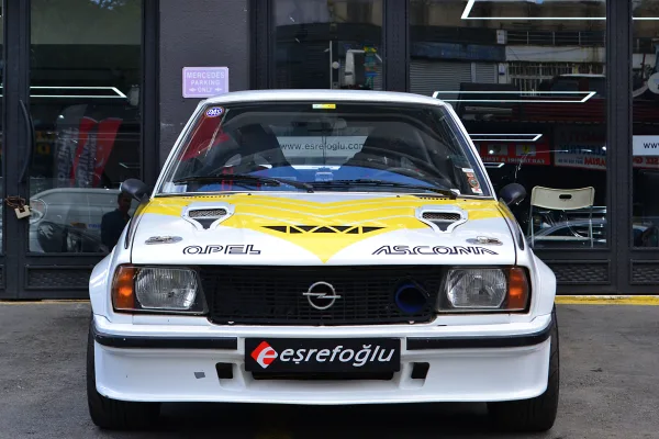 Opel Ascona 400