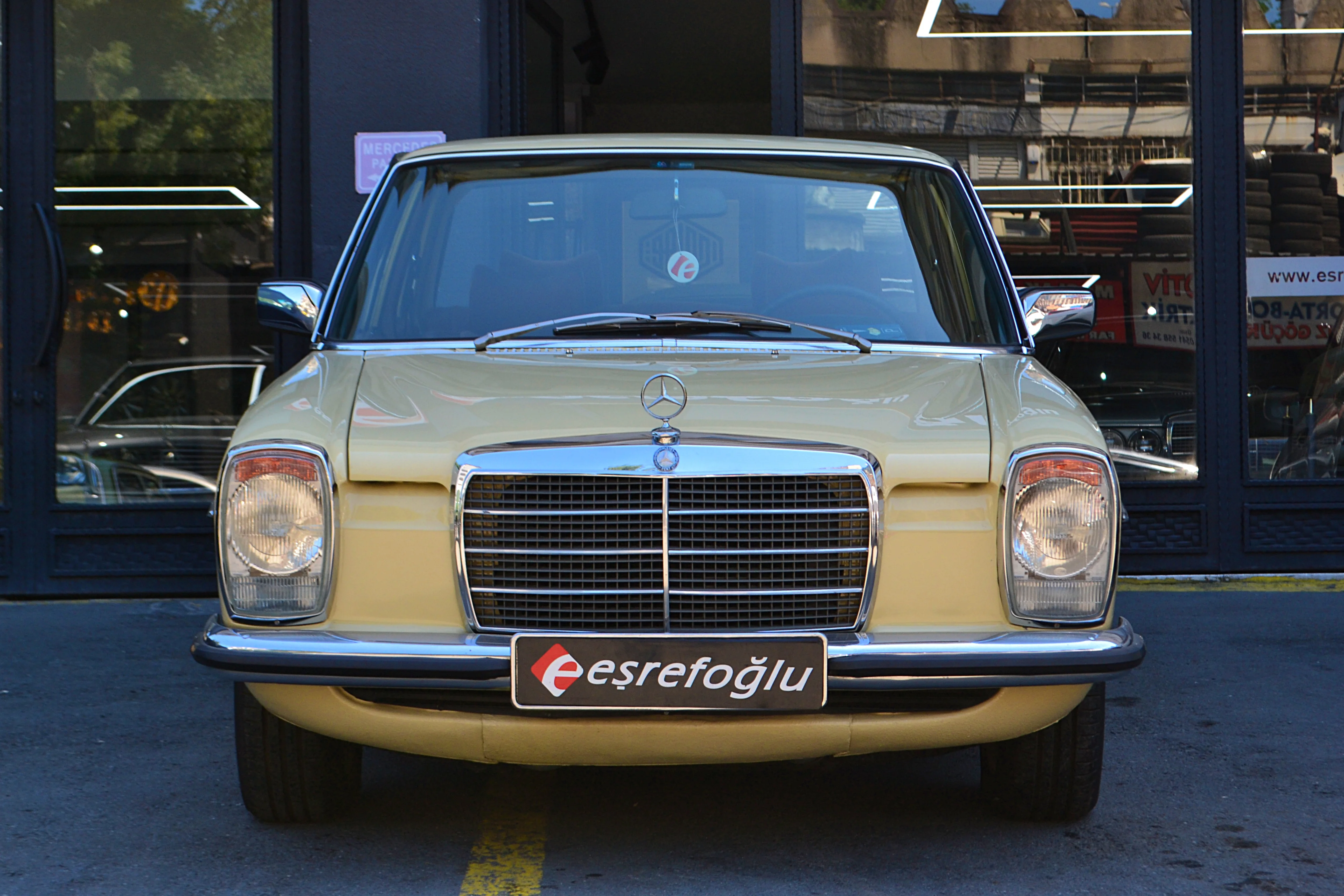 Mercedes-Benz 200