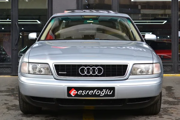Audi A8 4.2 Quattro
