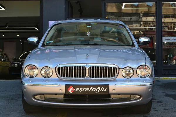 Jaguar XJ6